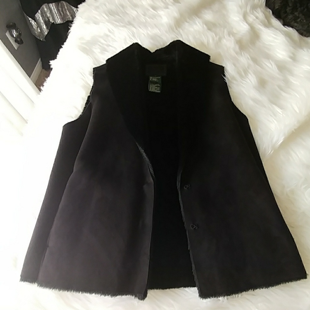 Ralph Lauren super cozy vest... Like new!